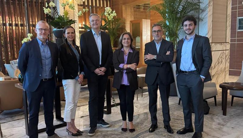 Al Nasr Contracting leaders with the Phi Management team